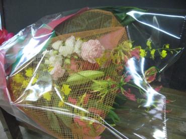 おじいちゃん・おばあちゃんと外食とかもいいですよね・・・。｜「一心園」　（東京都昭島市の花キューピット加盟店 花屋）のブログ